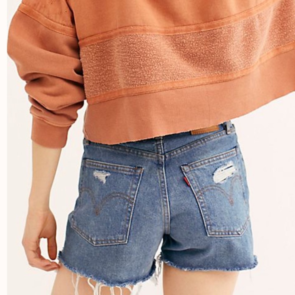 Levi’s Wedgie Distressed High Rise Denim Shorts - Picture 6 of 7